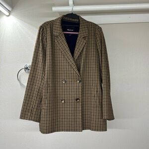 Gingham style blazer for fall